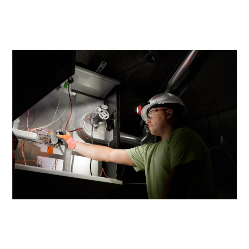 LINTERNA RECARGABLE DE CABEZA HD REDLITHIUM (2163-21) MILWAUKEE