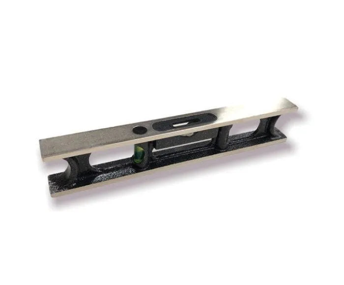 NIVEL DE ACERO DE 18 450 MM (L-880 450)
